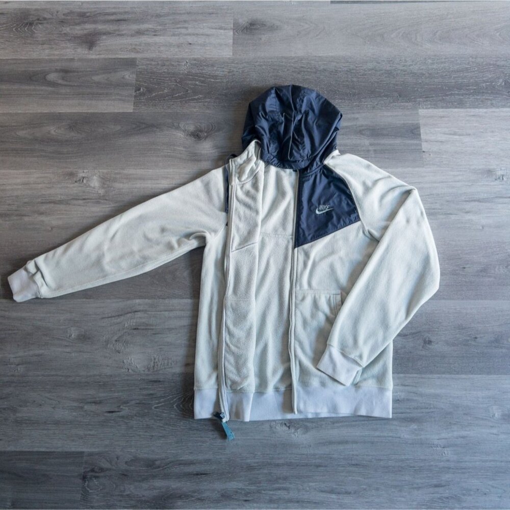 Nike Mens Full Zip Fleece Jacket Navy & Light Gray Lightweight Warm Embroidered